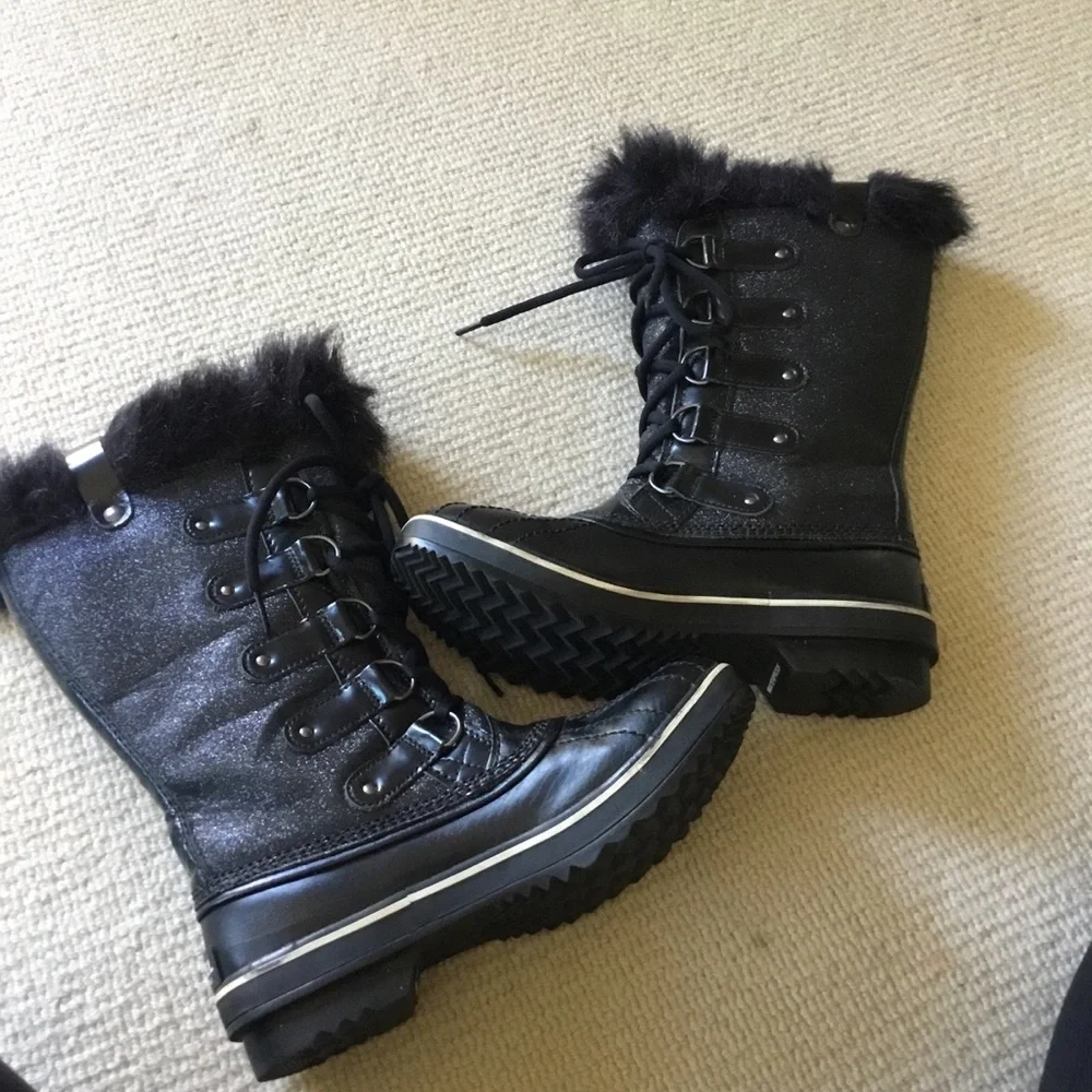 Sorel Black Faux Fur Lace-Up Winter Boots